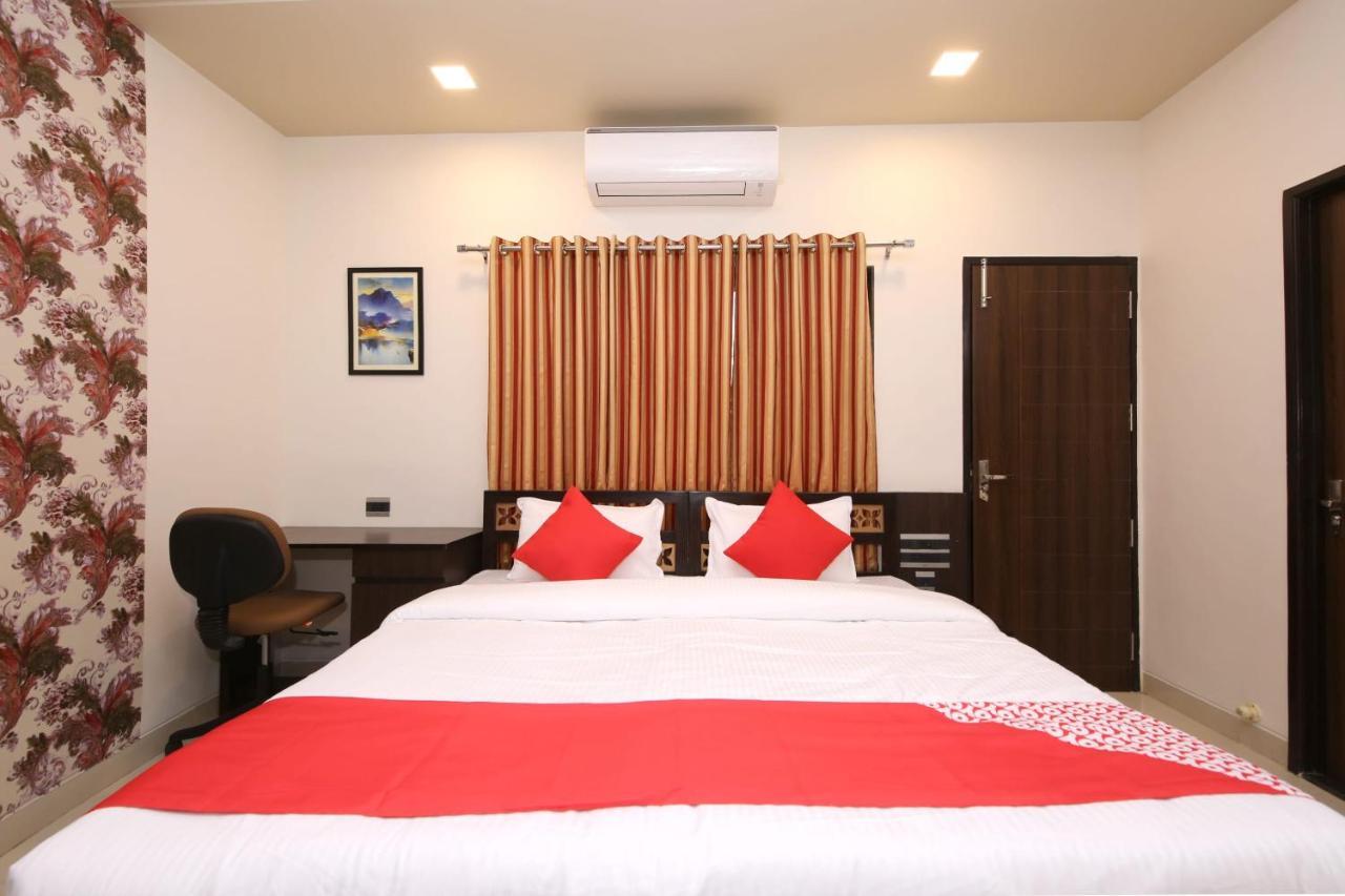 Capital O 36691 Hotel Aashirwad Inn 자발푸르 외부 사진
