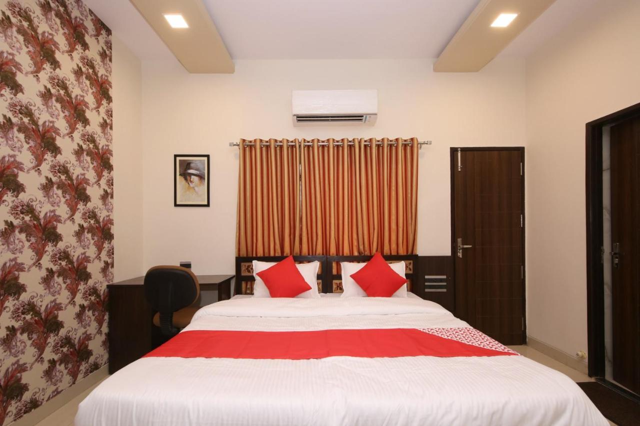 Capital O 36691 Hotel Aashirwad Inn 자발푸르 외부 사진