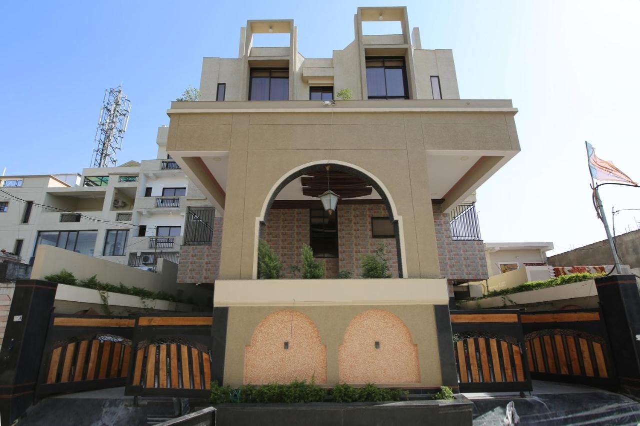 Capital O 36691 Hotel Aashirwad Inn 자발푸르 외부 사진