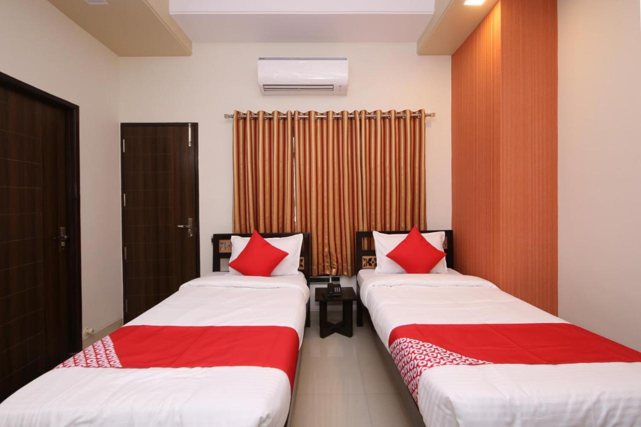 Capital O 36691 Hotel Aashirwad Inn 자발푸르 외부 사진