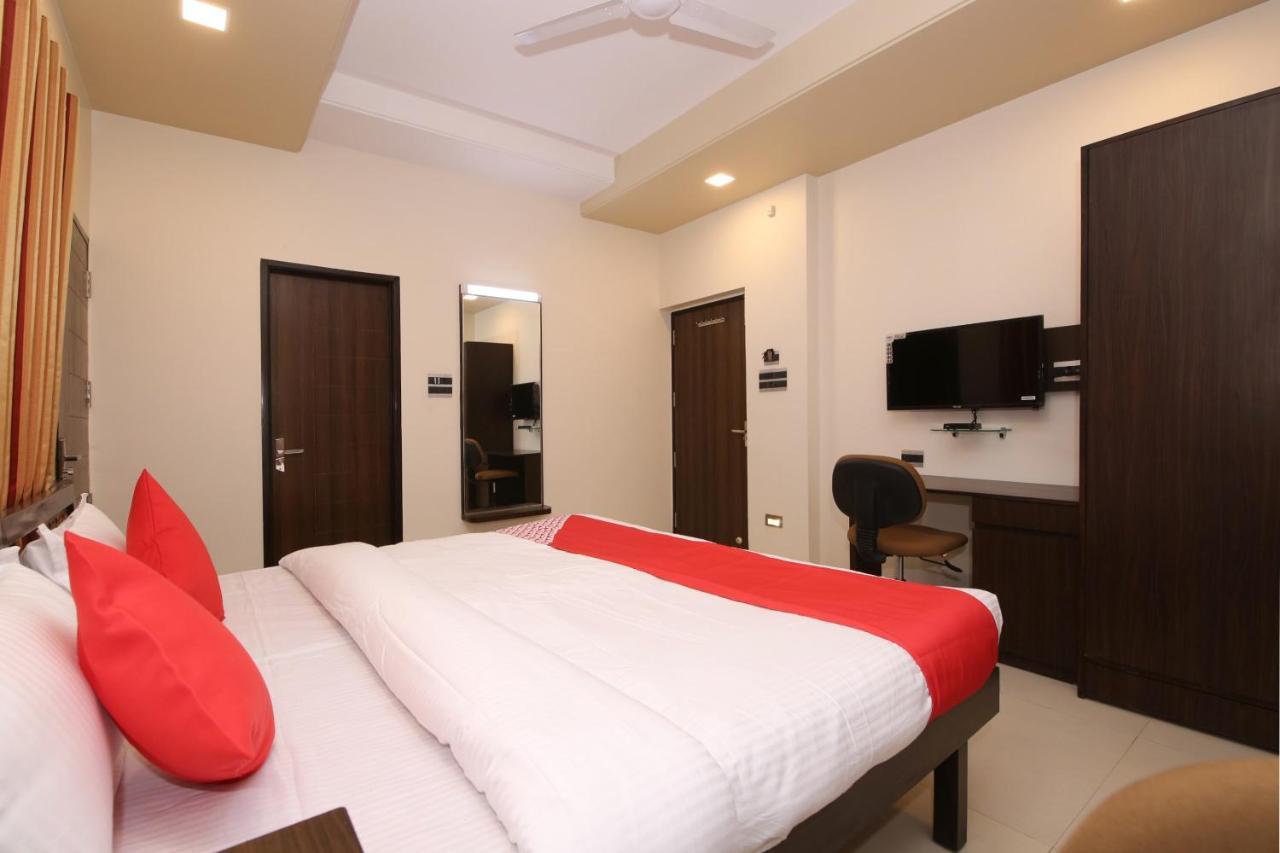 Capital O 36691 Hotel Aashirwad Inn 자발푸르 외부 사진